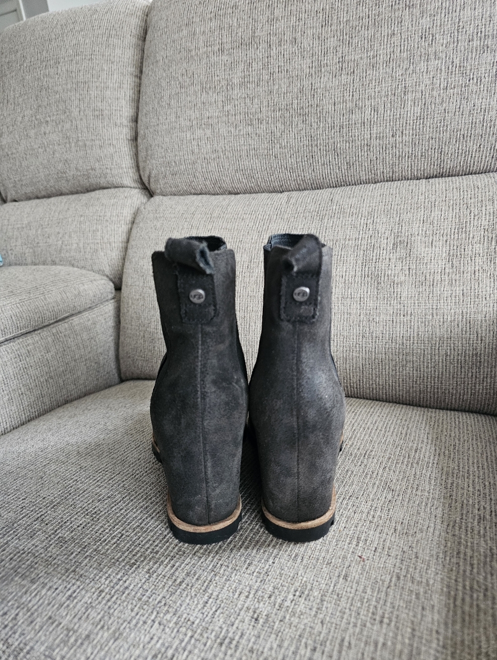 UGG Pax Boot - Picture 6 of 8
